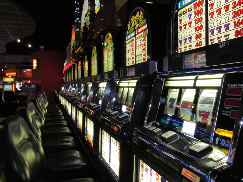 Zia Park Casino, Hotel, & Racetrack Хобс Екстериор снимка